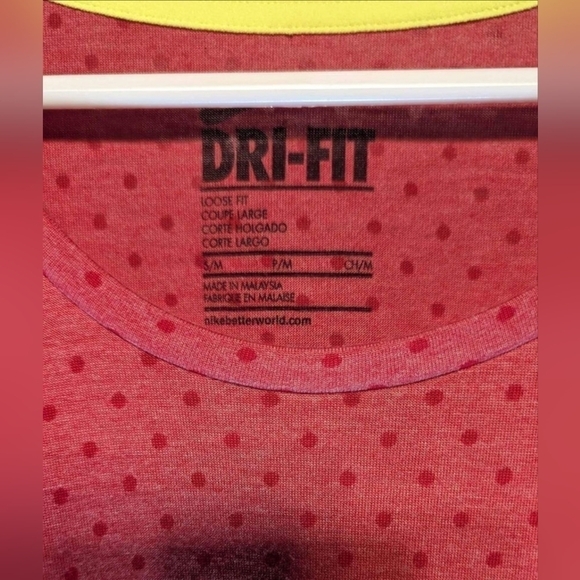 Dri-Fit Loose Fit Size S/M - Picture 3 of 3